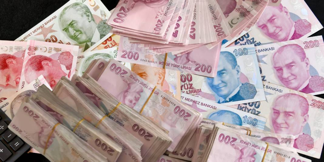 Faizsiz kredi yarışı kızıştı! İşte 2025 güncel 0 faizli kredi kampanyaları ve başvuru şartları 13