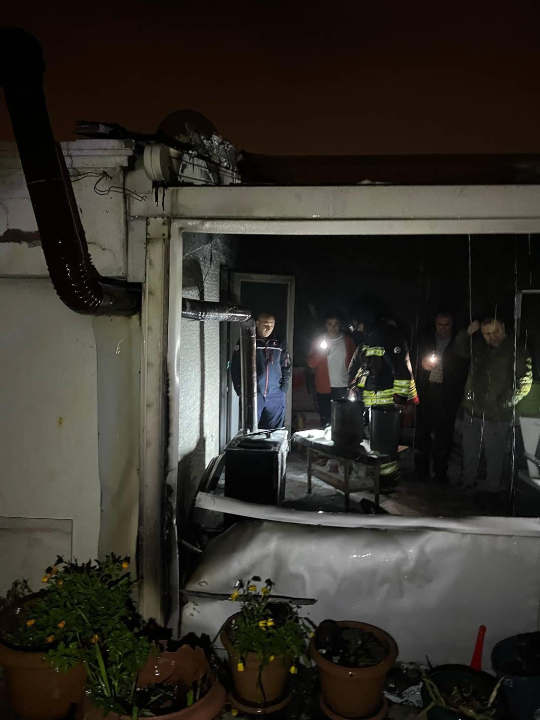 Sefo’nun ailesi tehlike atlattı! Yangının başlangıç noktası belli oldu 7