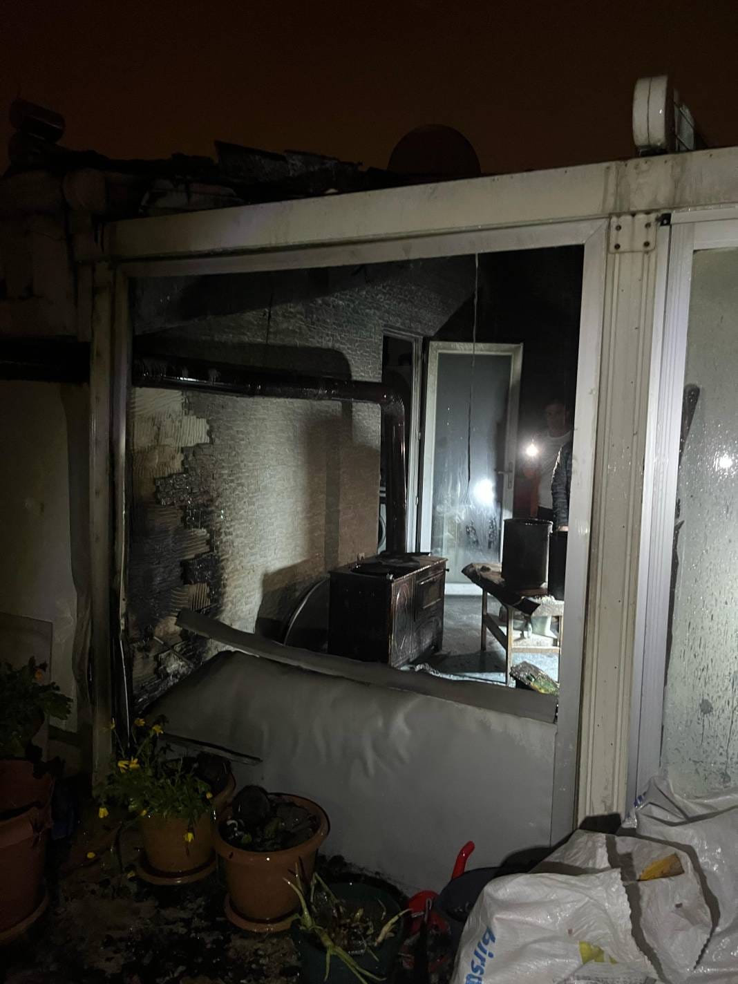 Sefo’nun ailesi tehlike atlattı! Yangının başlangıç noktası belli oldu 6