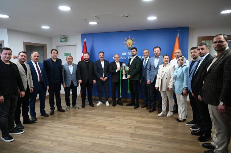 Bursaspor'un şampiyonluk kupası AKP'ye gitti 5