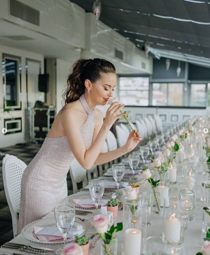 Hafta sonu magazin dünyasında nişan rüzgarı! Ünlüler peş peşe 'evet' dedi 7