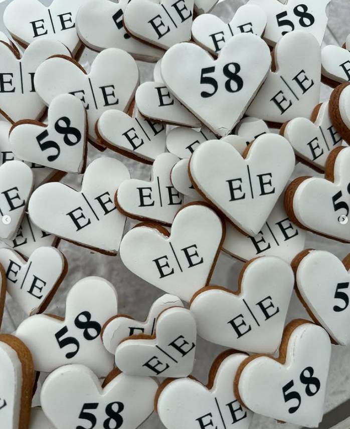 Hafta sonu magazin dünyasında nişan rüzgarı! Ünlüler peş peşe 'evet' dedi 5