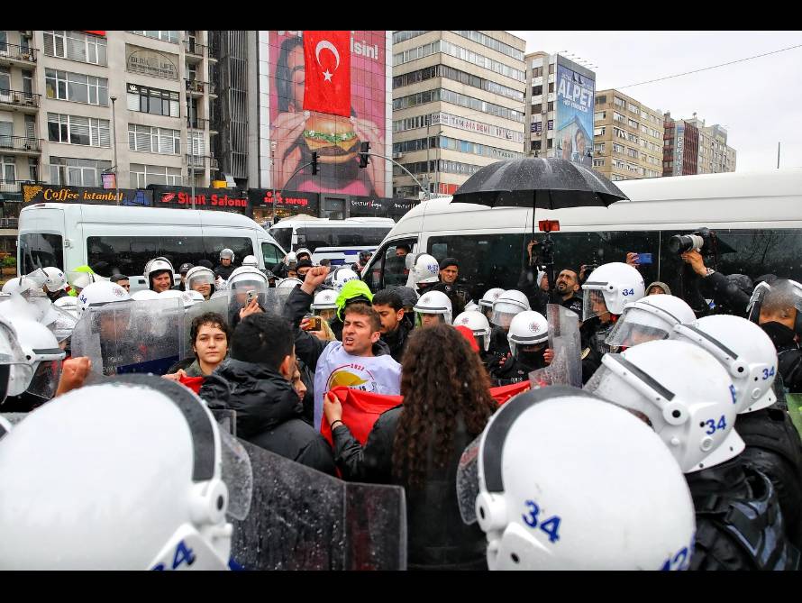 Kadıköy'deki sert müdahale Mecidiyeköy'e taştı! 5