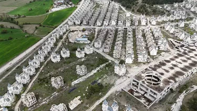 Türkiye'nin meşhur hayalet şatoları havadan görüntülendi 6