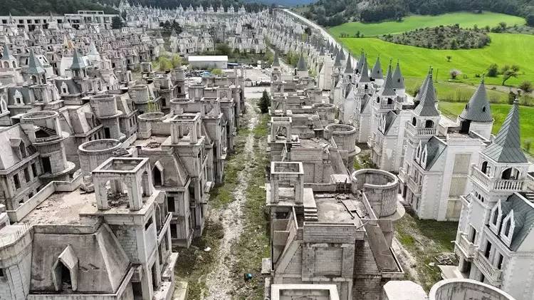 Türkiye'nin meşhur hayalet şatoları havadan görüntülendi 7
