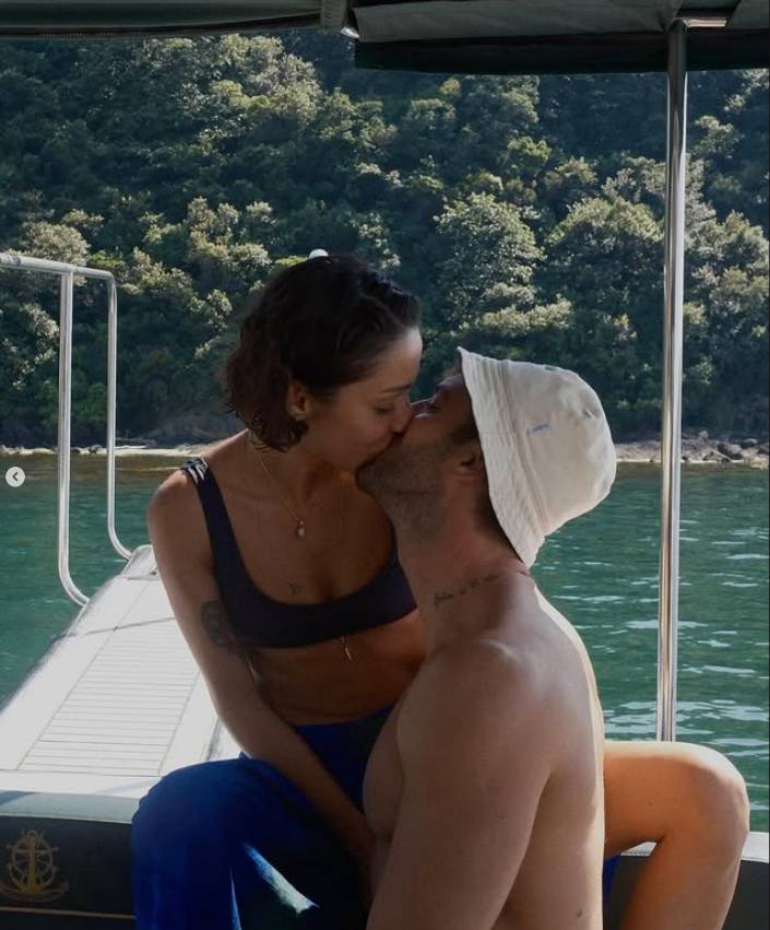 Evlilik sorusu geri çevrildi ama… O mesaj her şeyi ele verdi 9