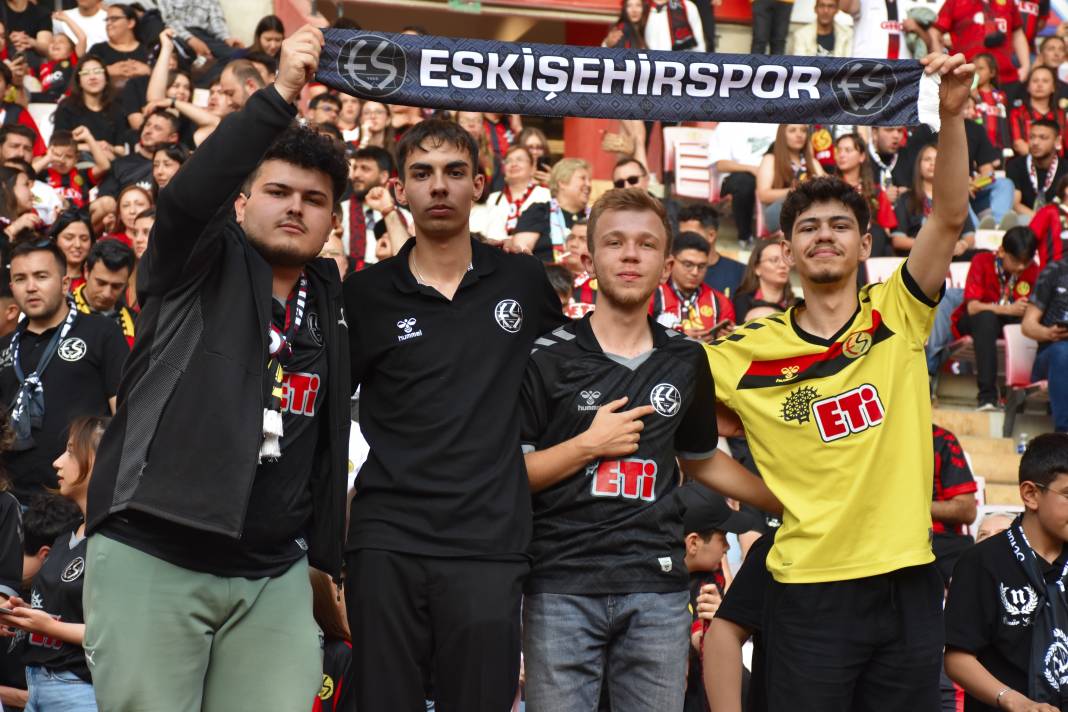 Eskişehir alev aldı: Böylesi görülmedi 13