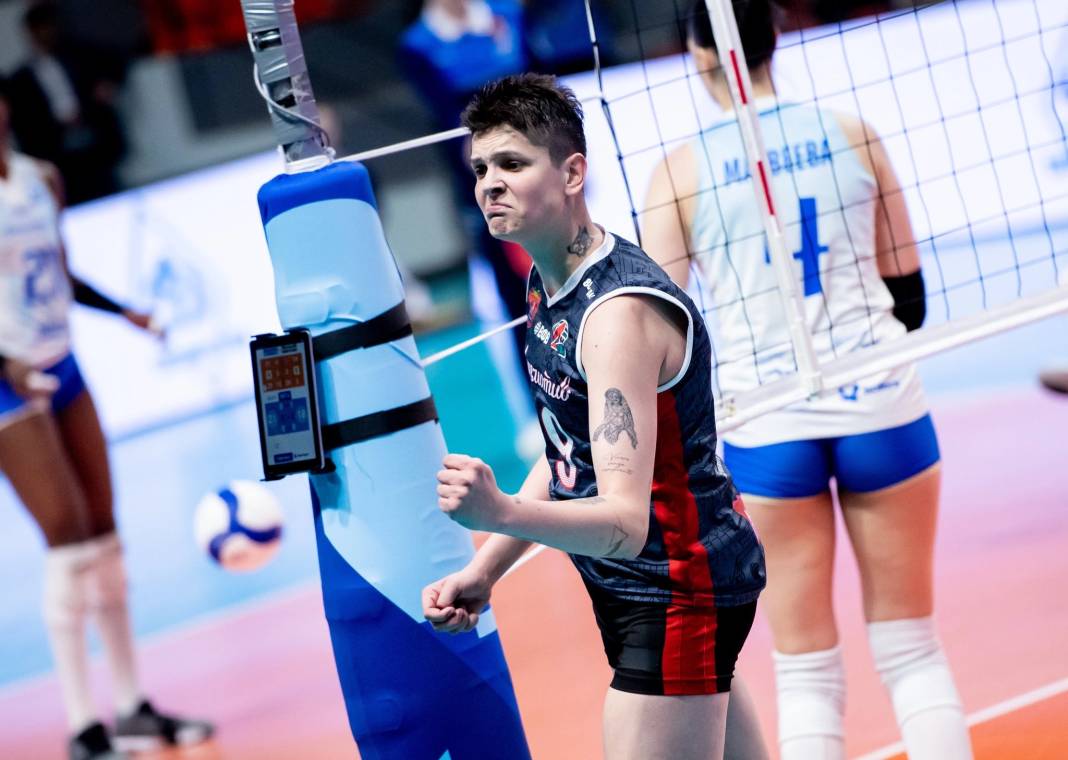 Ebrar Karakurt hüngür hüngür ağladı 4