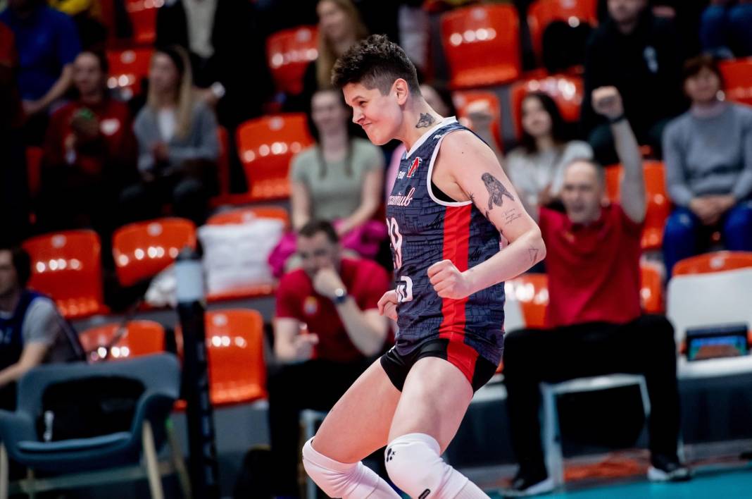 Ebrar Karakurt hüngür hüngür ağladı 6