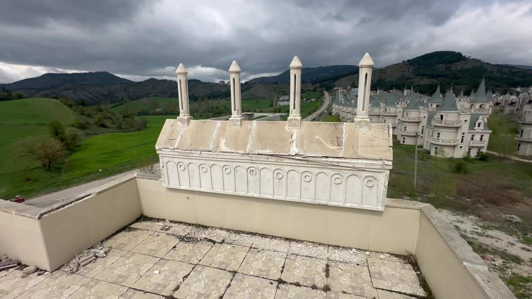 Türkiye'nin meşhur hayalet şatoları havadan görüntülendi 14