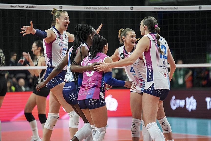 İşte VakıfBank'ı yıkan güzel: Ekaterina Antropova 3