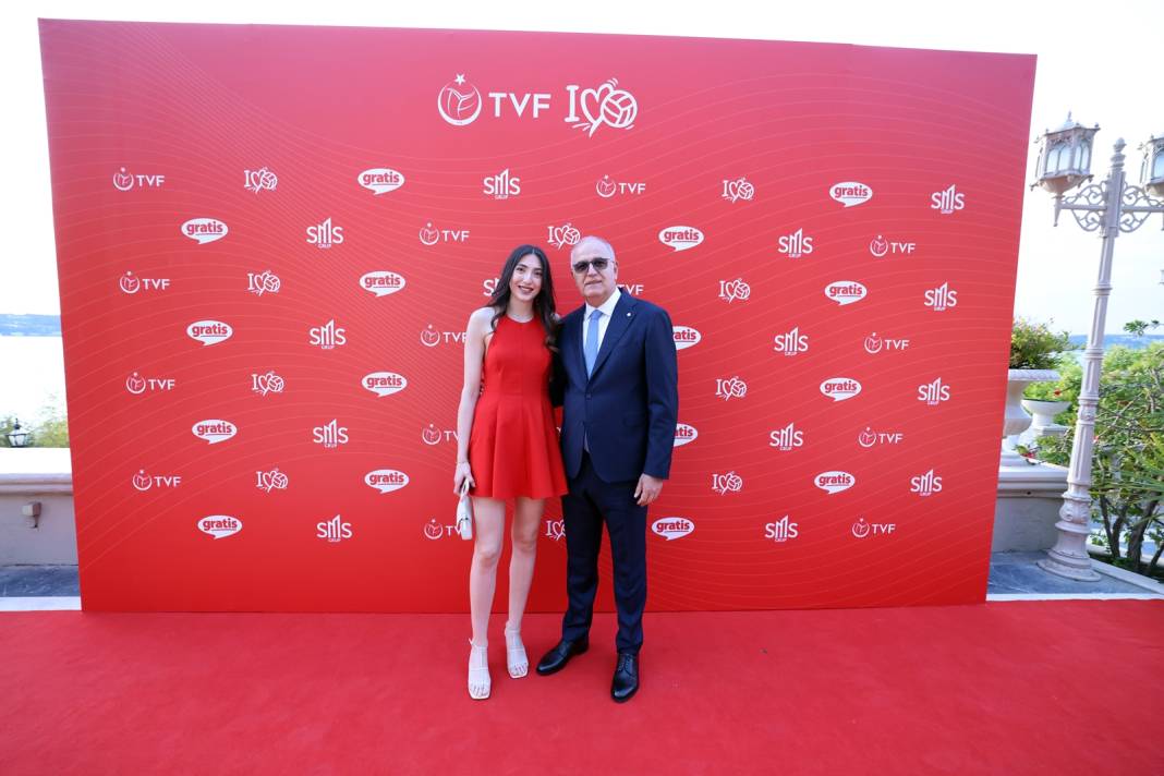 Zehra Güneş mi Hande Baladın mı? 4