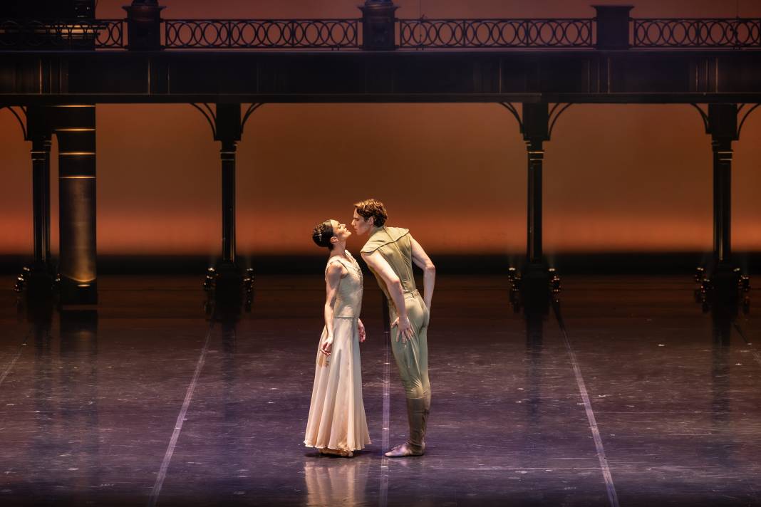 Tolstoy’un ölümsüz aşkı “Anna Karenina”, Tchaikovsky müziğiyle AKM’de yankılandı 7