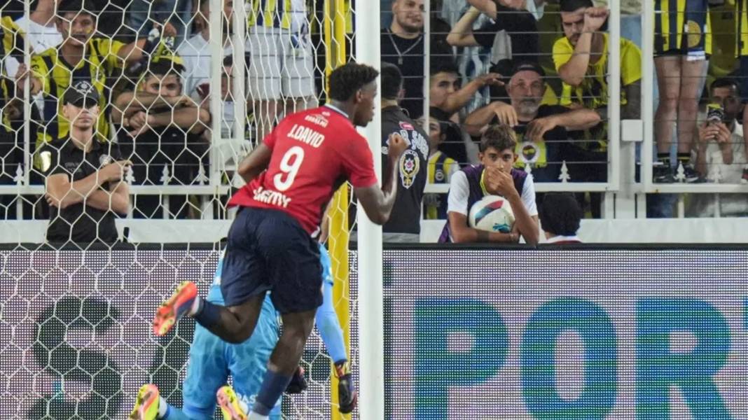 2 ayağını da kullanıyor gol atmaya doyamıyor: Fenerbahçe'ye süper golcü 7