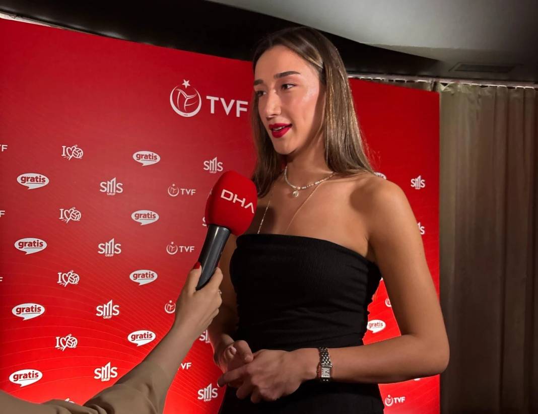 Fenerbahçe Hande Baladın'ı resmen açıkladı 1