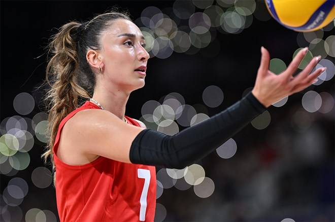 Fenerbahçe Hande Baladın'ı resmen açıkladı 5