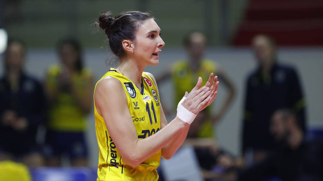 Kupa canavarı Galatasaray'da: İmzalar atıldı 1