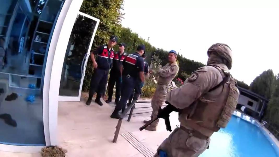 Jandarma ‘filmin sonu’ dedi: 115 kişiyi dolandıran çeteye baskın 3