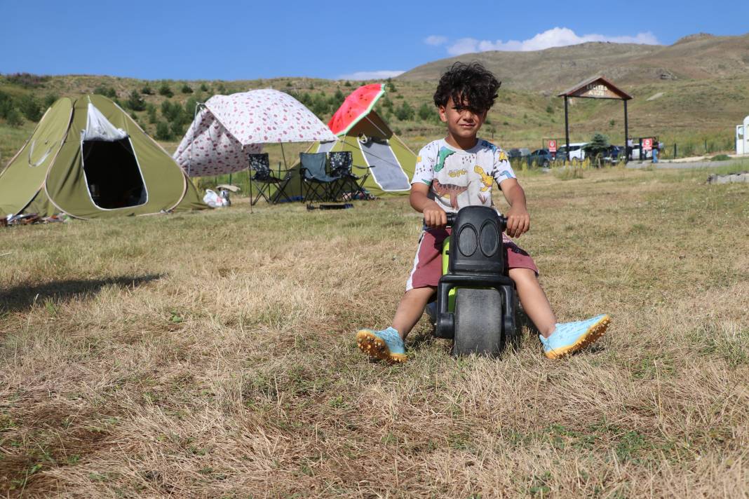 Sıcaktan bunalan buraya koşuyor: Kent merkezine göre 20 derece fark ediyor 5