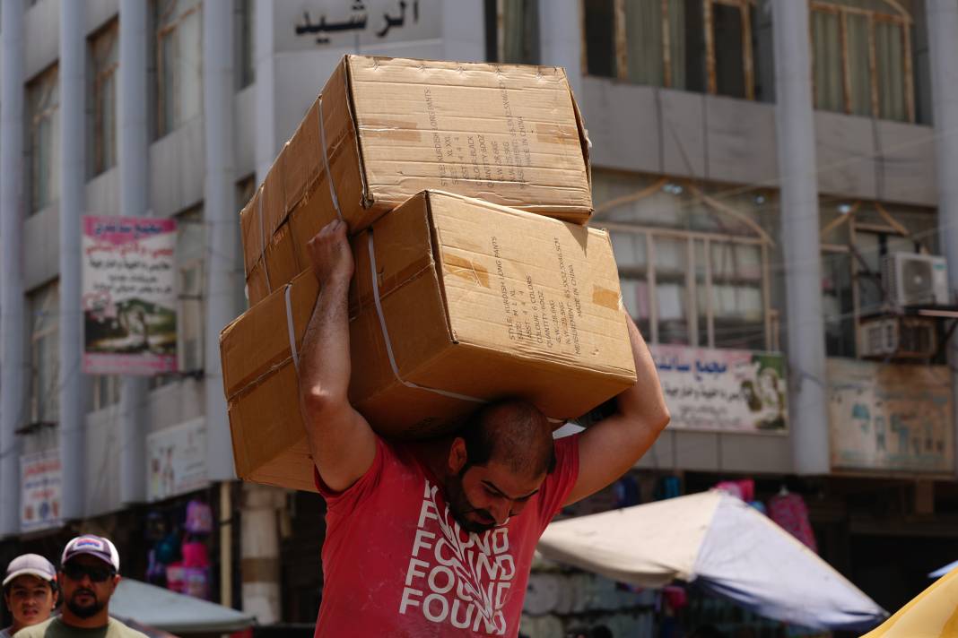 Termometreler 50 dereceyi gösterdi, halk ne yapacağını şaşırdı 12