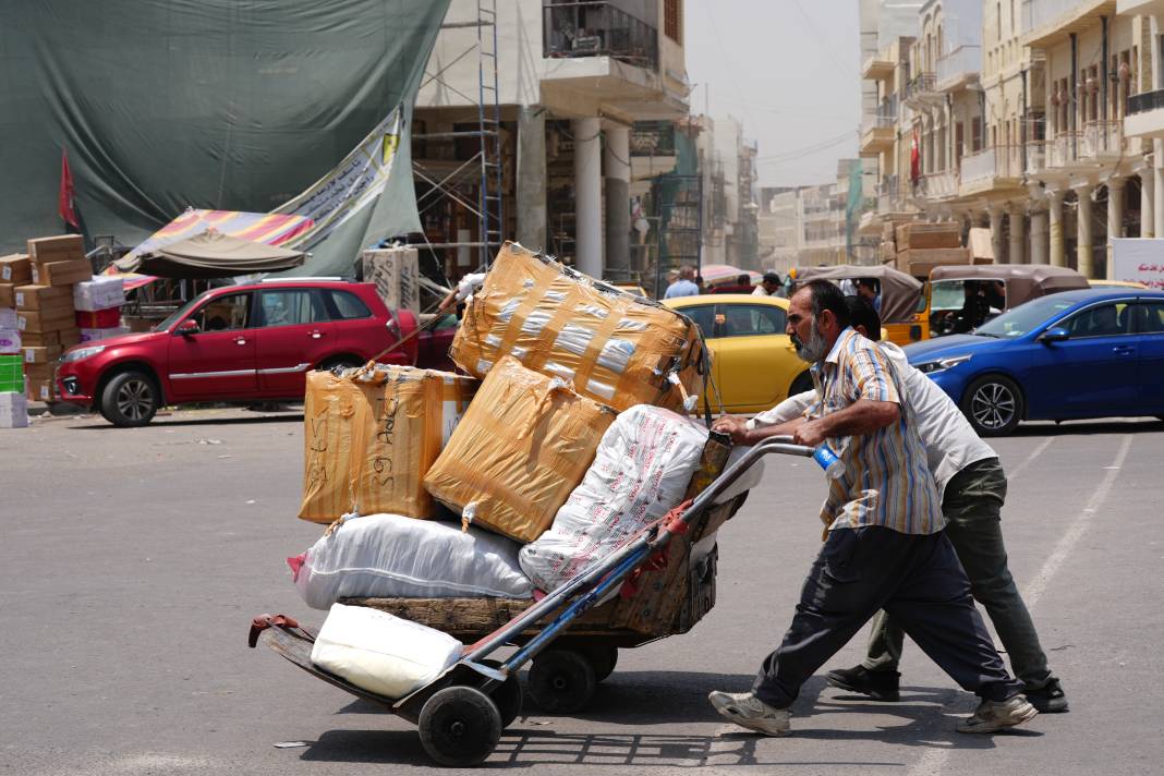 Termometreler 50 dereceyi gösterdi, halk ne yapacağını şaşırdı 10