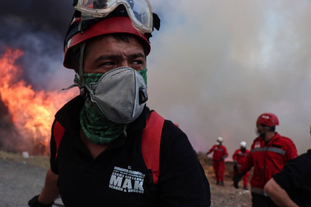 Bursa yangını 5. gününde kontrol altına alındı! İşte alevlerin arkasında bıraktıkları… 3