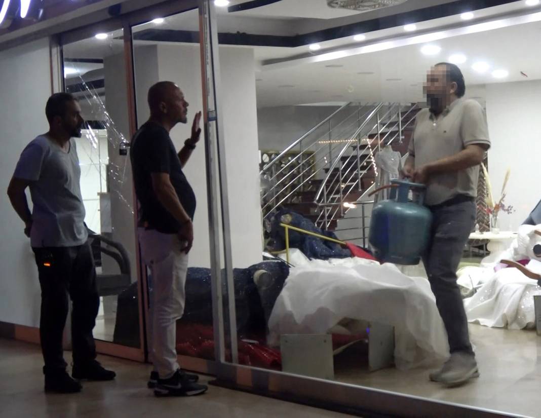 Eşine sinirlendi dükkanını havaya uçurmaya kalktı 4