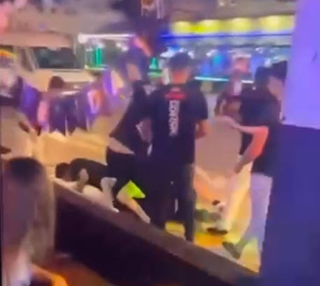 Turistlerle hesap krizi kavgaya döndü! "Hepiniz alt seviye insanlarsınız" 2