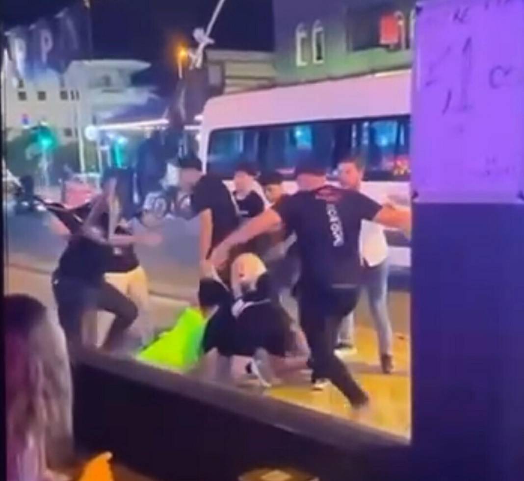 Turistlerle hesap krizi kavgaya döndü! "Hepiniz alt seviye insanlarsınız" 4