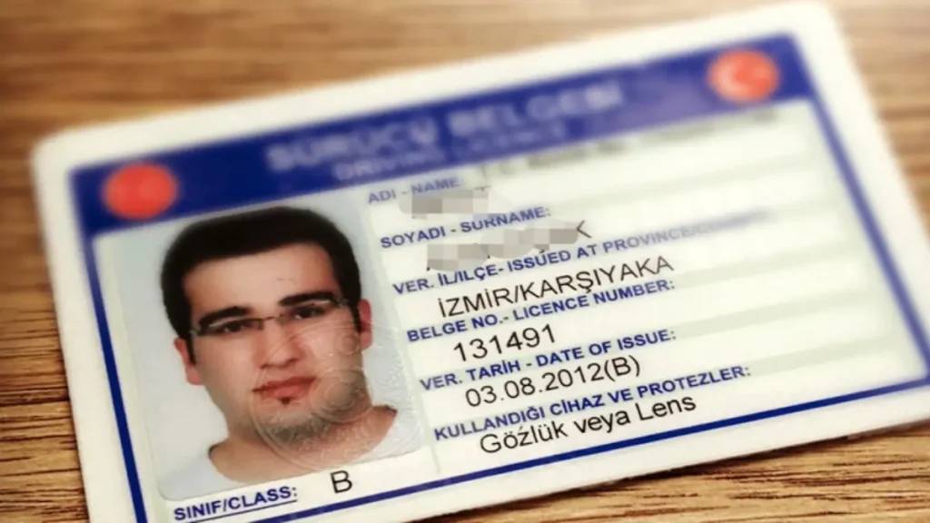 Eski tip ehliyet sahiplerine uyarı: 3 gün sonra binlerce lira ceza kesilecek! Zaman daralıyor 3