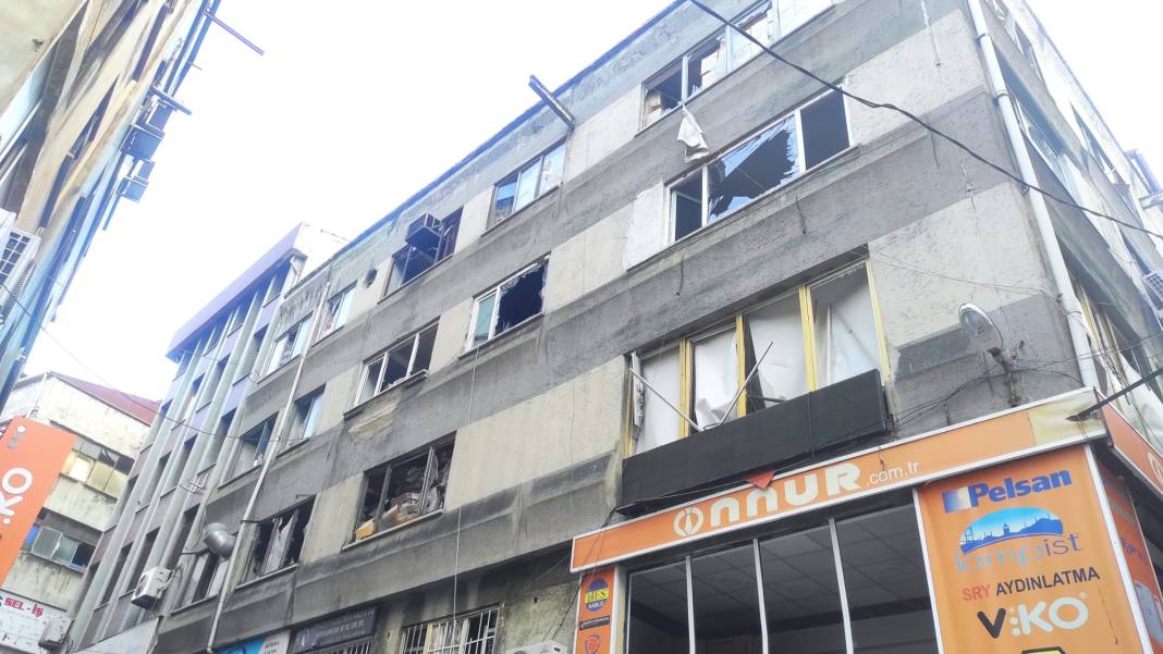 Beyoğlu'nda facianın izleri gün aydınlanınca ortaya çıktı 5