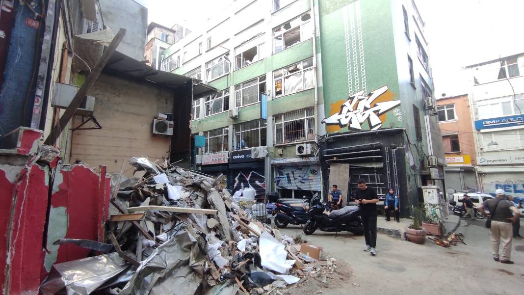 Beyoğlu'nda facianın izleri gün aydınlanınca ortaya çıktı 2