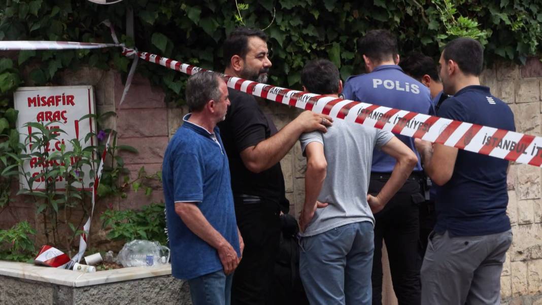 İstanbul’da 10 katlı binada yangın! 4 kişi yaralandı 5