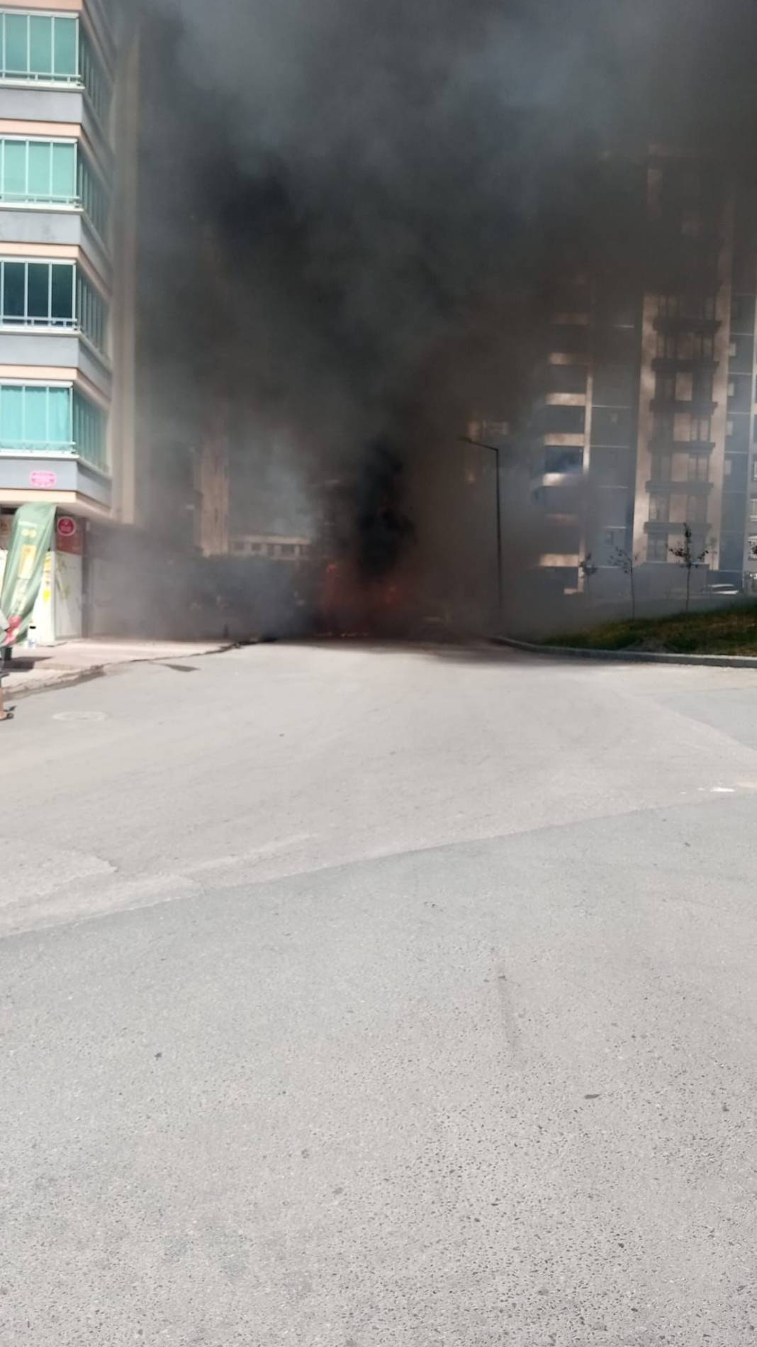 Belediye otobüsü küle döndü! Felaketten dönüldü 3