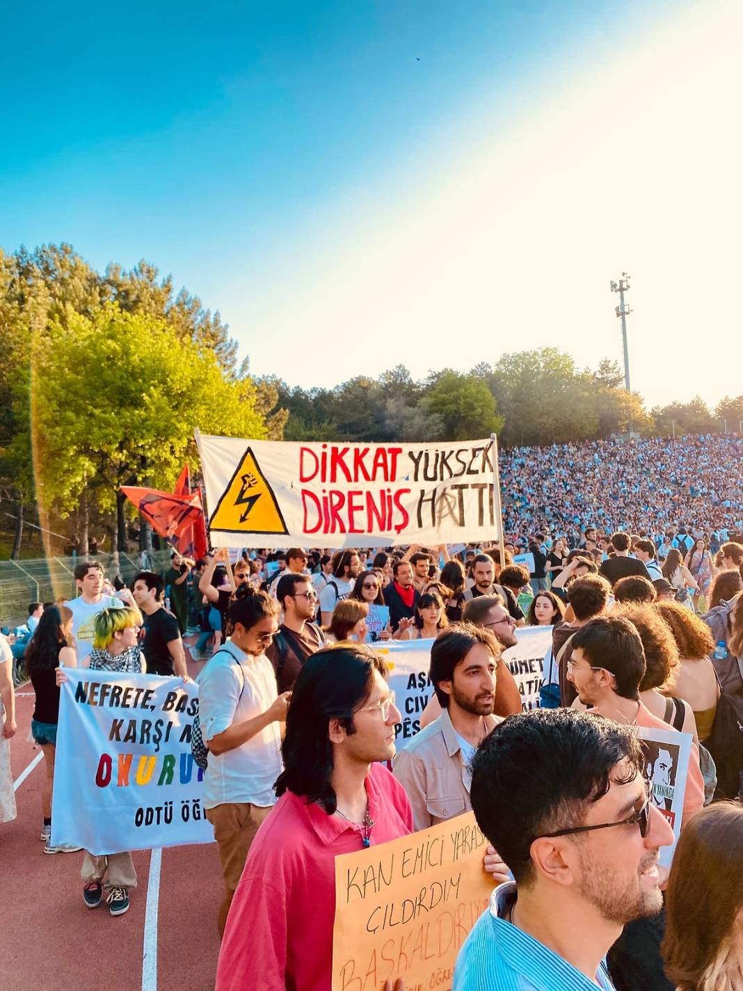 ODTÜ'lüler yine sözünü esirgemedi: İşte yıllarca unutulmayacak atarlı giderli pankartlar 18