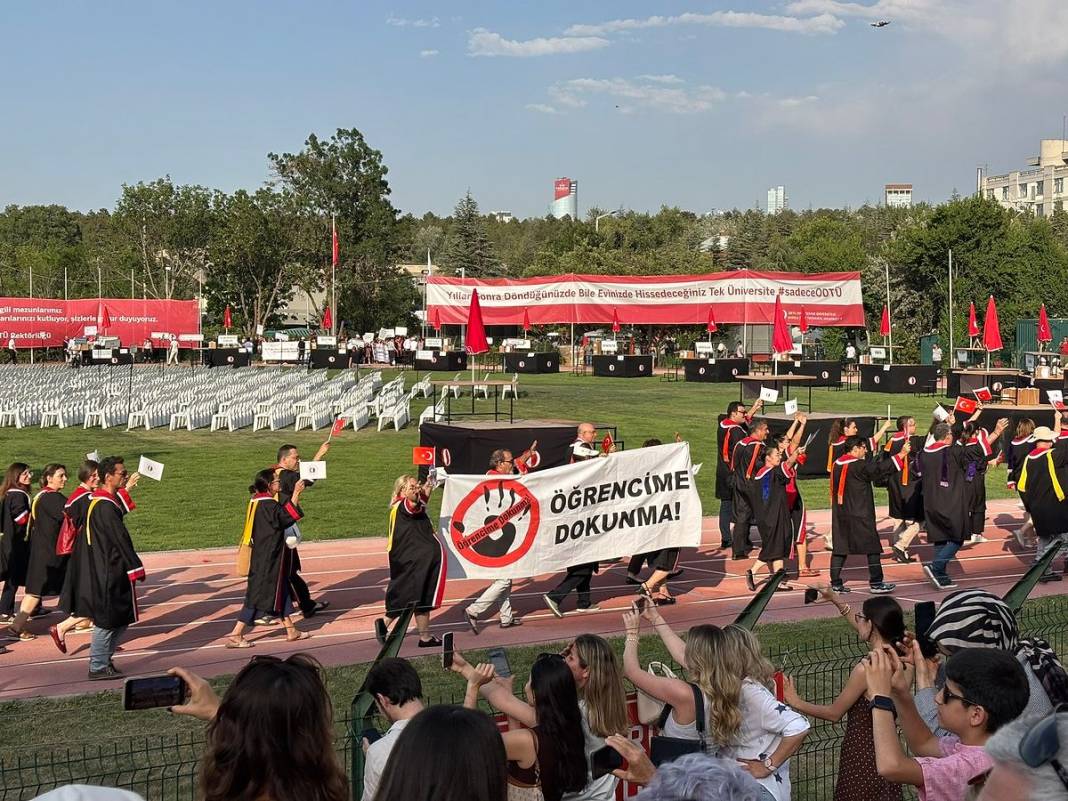 ODTÜ'lüler yine sözünü esirgemedi: İşte yıllarca unutulmayacak atarlı giderli pankartlar 20