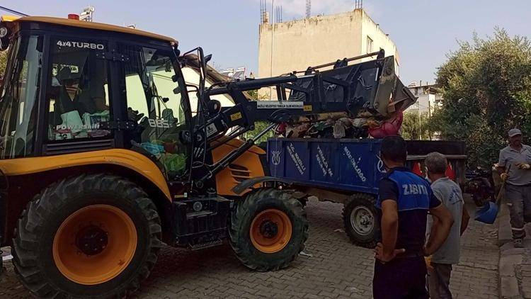 Belediye 9 kez temizledi ev sahibi 10. kez çöp doldurdu!  7 traktör römorku çöp çıktı 5
