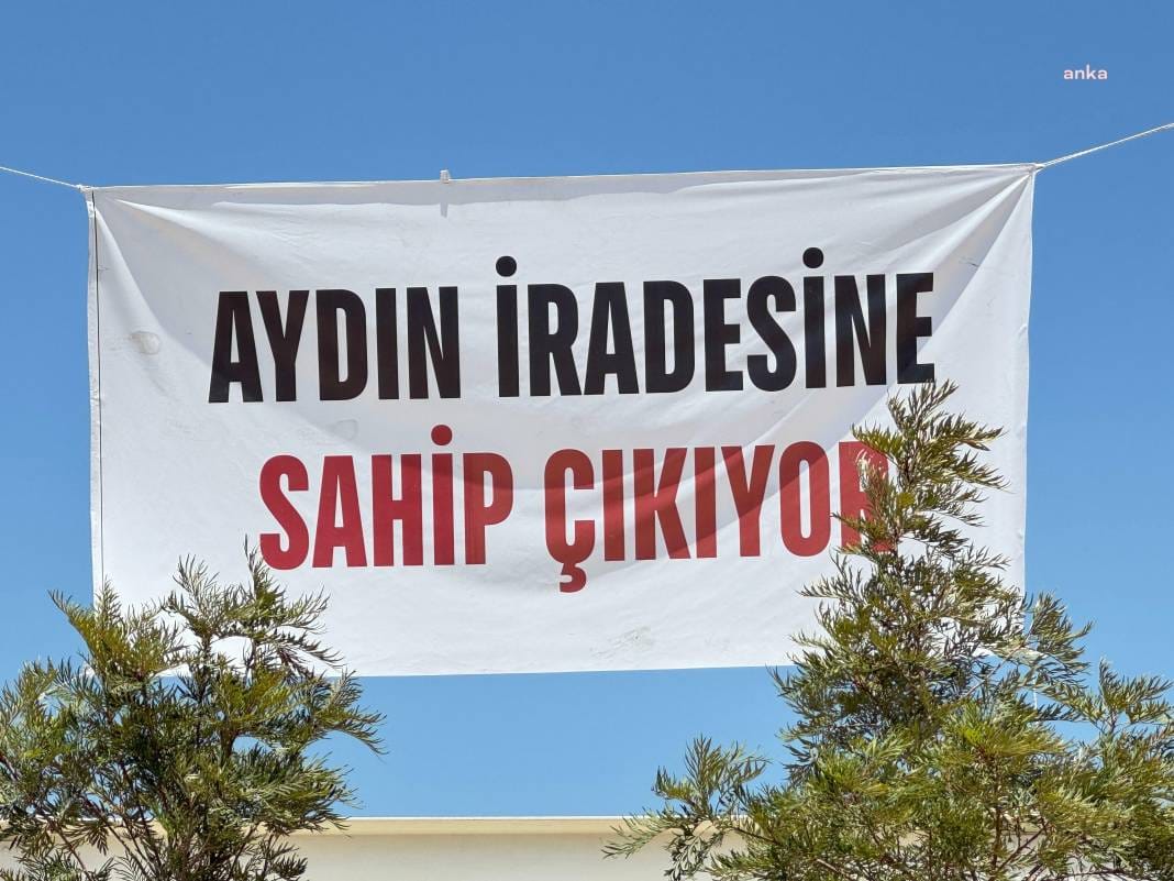 Çerçioğlu camdan bakınca bu pankartları görecek: 344.003 kez haram olsun 10