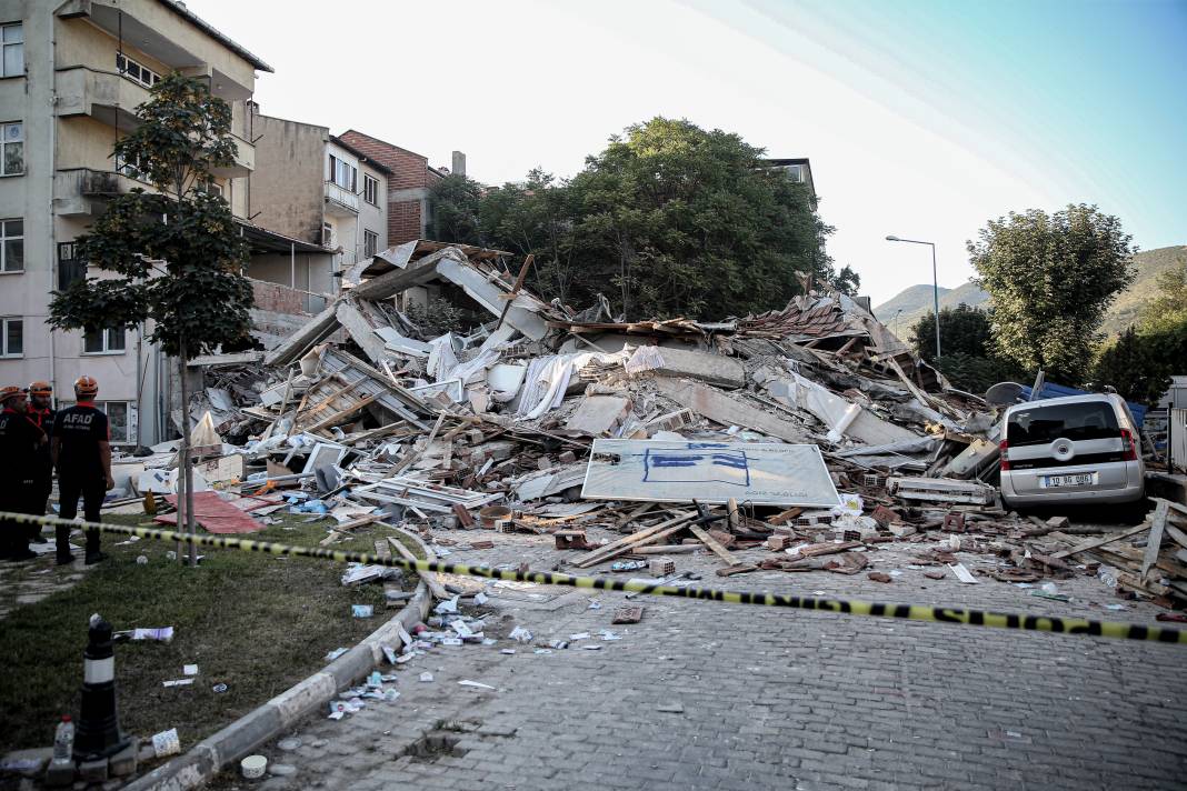 Gün aydınlandı Balıkesir'deki hasarın boyutu ortaya çıktı 17
