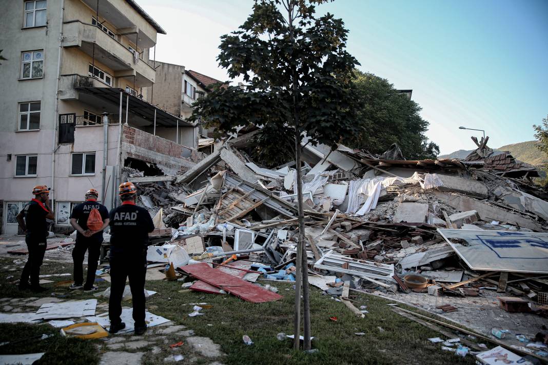 Gün aydınlandı Balıkesir'deki hasarın boyutu ortaya çıktı 19