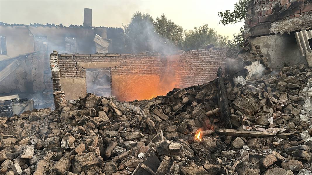Gökyüzünden bakınca anlaşılan vahşet!  Gün ağarınca ortaya çıktı 17