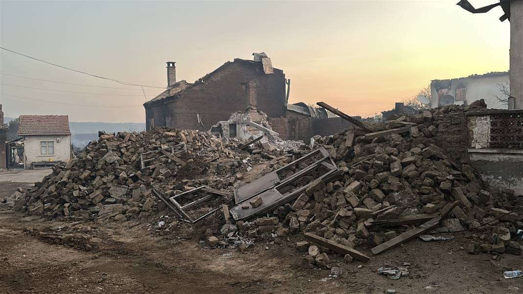 Gökyüzünden bakınca anlaşılan vahşet!  Gün ağarınca ortaya çıktı 11