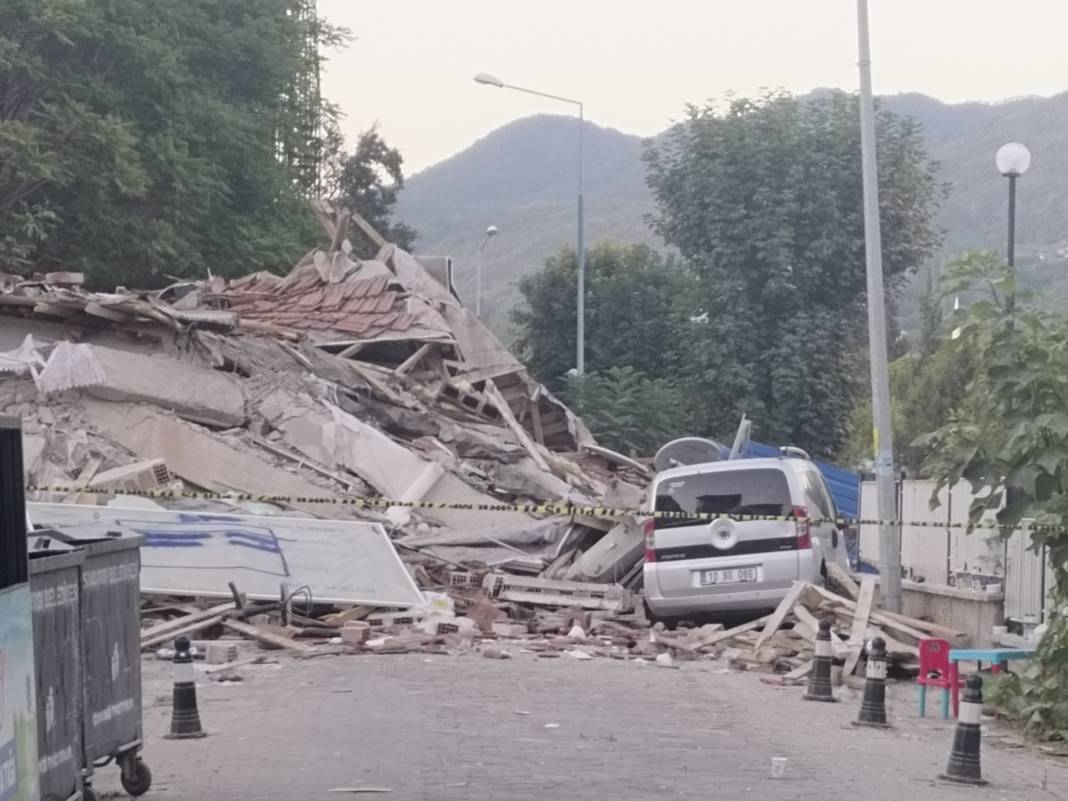 Gün aydınlandı Balıkesir'deki hasarın boyutu ortaya çıktı 9