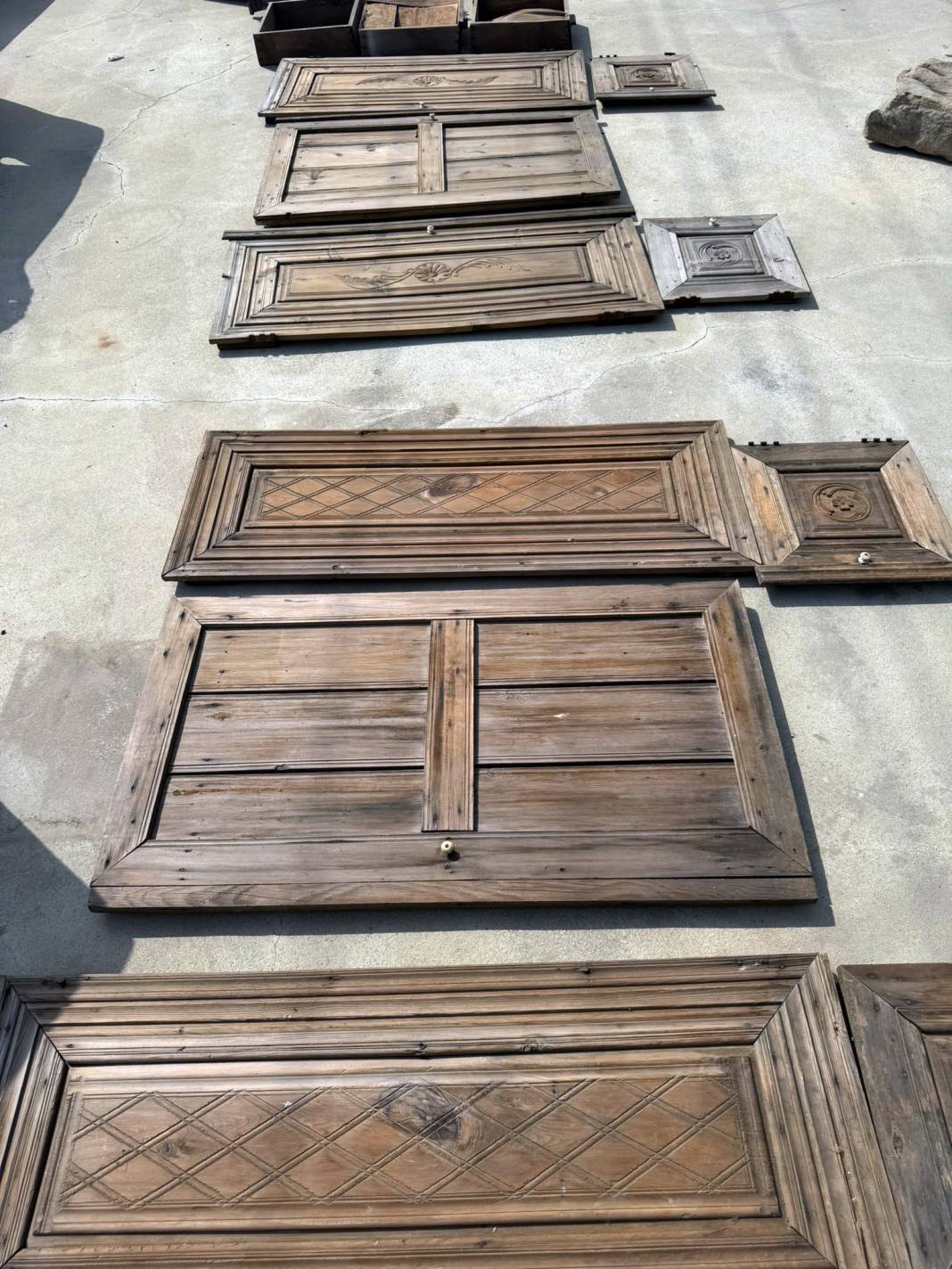 Mobilya deposundan bin 500 yıllık tarihi eserler çıktı 5