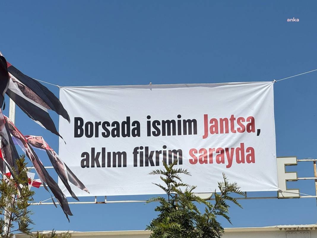 Çerçioğlu camdan bakınca bu pankartları görecek: 344.003 kez haram olsun 6