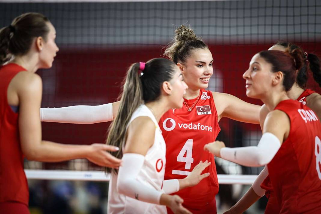 Milli takımdan nefes kesen zafer: Muhteşemsiniz kızlar 2