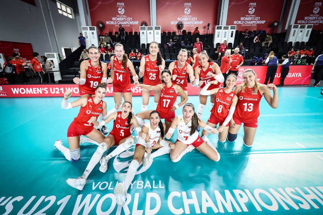 Harika kız Defne Başyolcu: Defne Başyolcu kimdir? 1