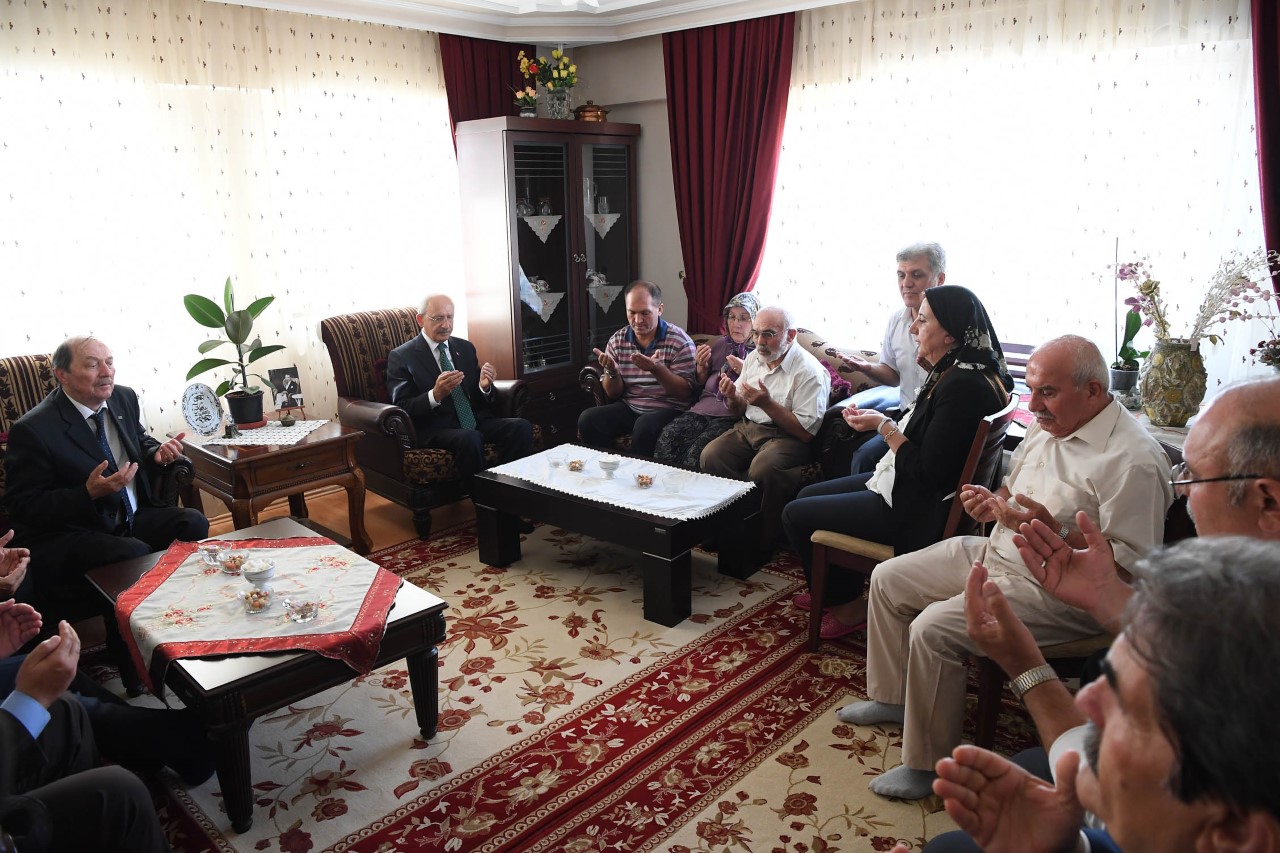 Kılıçdaroğlu'ndan Aybüke Öğretmen'in ailesine taziye ziyareti 5