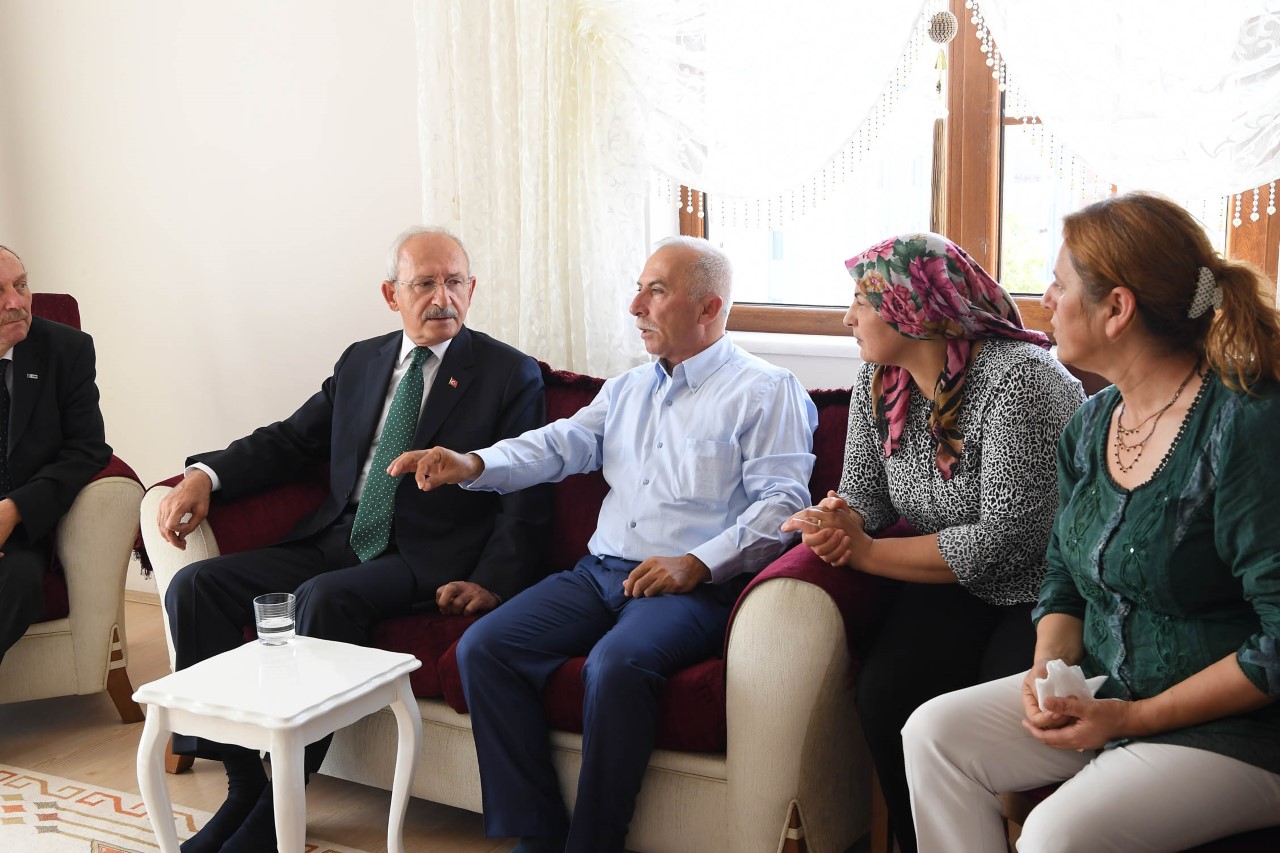 Kılıçdaroğlu'ndan Aybüke Öğretmen'in ailesine taziye ziyareti 7