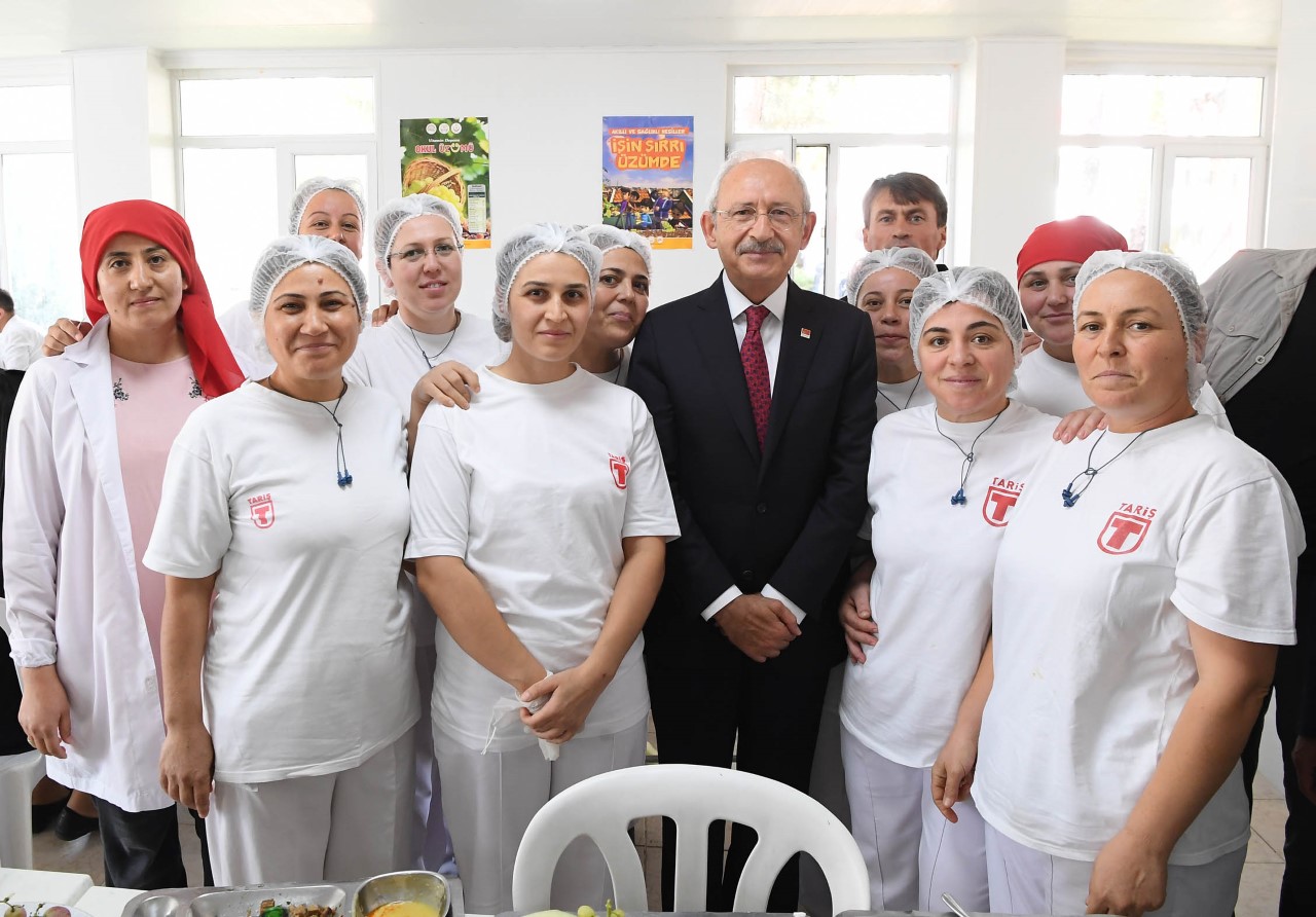 Kılıçdaroğlu'ndan üzüm üreticilerine ve işletmecilerine ziyaret 10